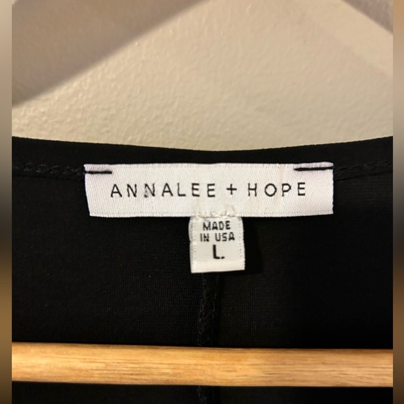 Annalee & Hope black and white color block tshirt dress, size large - Picture 2 of 3